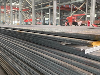 钢铁原料企业保价自救 钢板今日价格一览表
