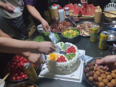 别样的端午，一样的快乐，点赞钢铁祝大家端午安康